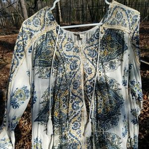 Lucky brand boho 3/4 sl top. Excellent condition.